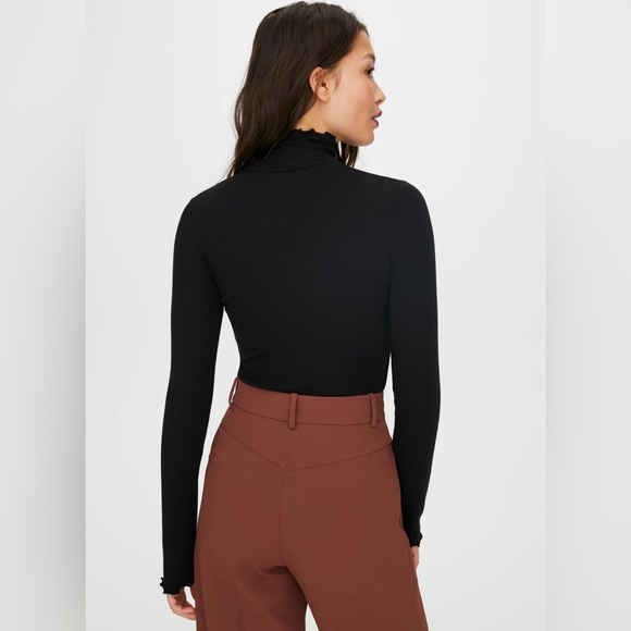 Aritzia Wilfred Carco long sleeve - Picture 5 of 6
